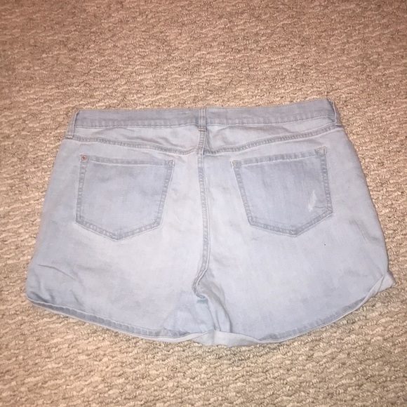 Old Navy Shorts - Picture 4 of 4